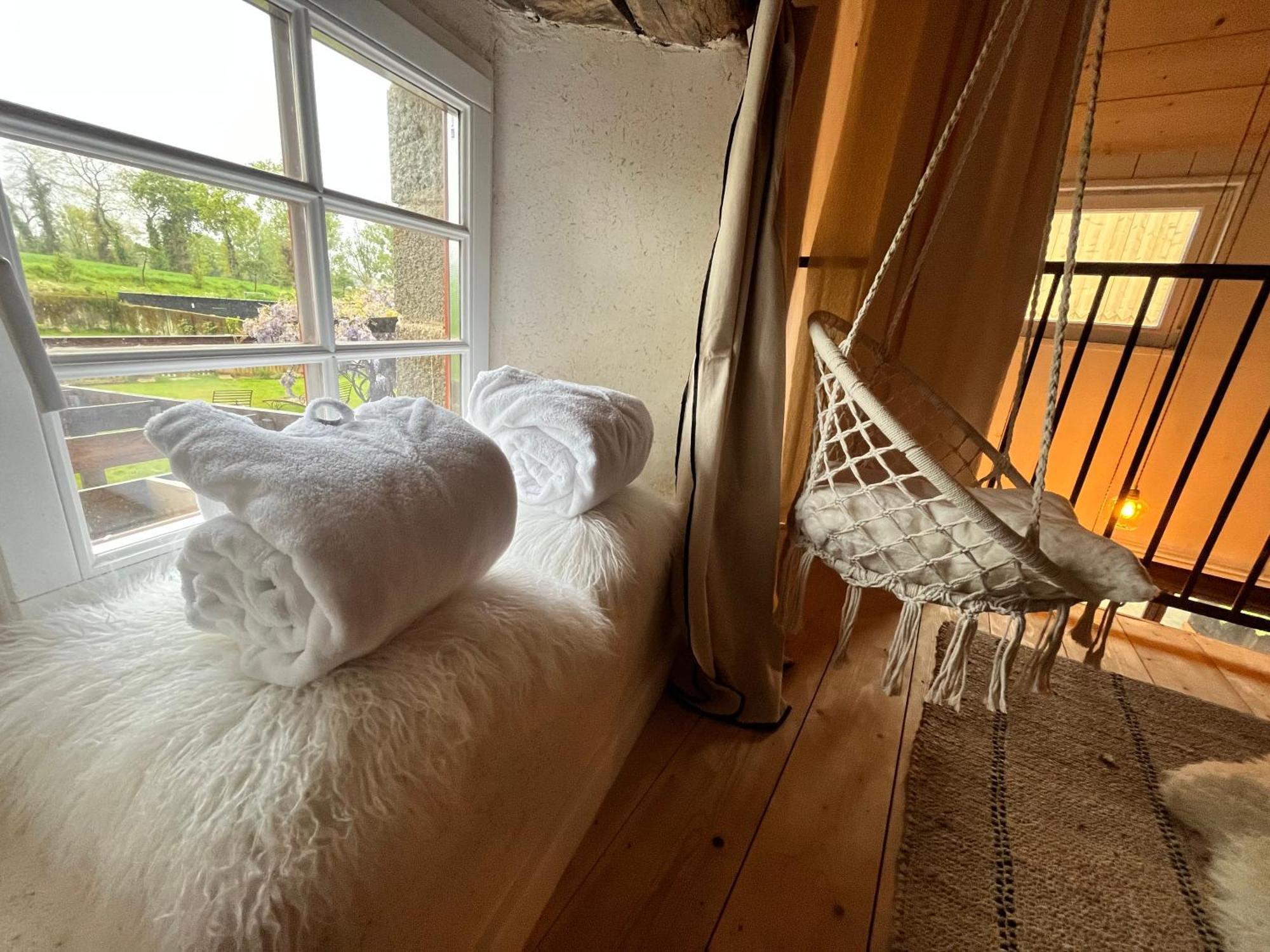 Domaine Du Tertre Ychot Hotel Дол-де-Бретан Екстериор снимка