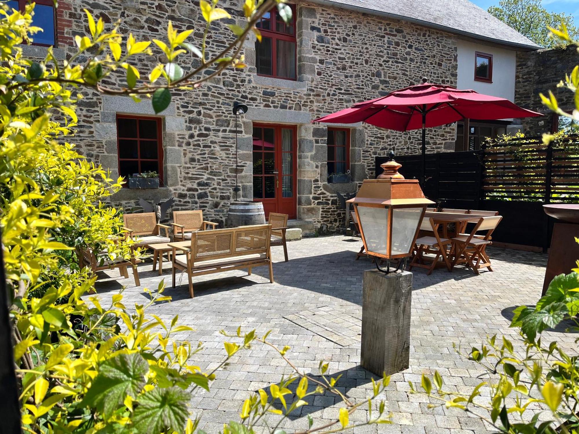 Domaine Du Tertre Ychot Hotel Дол-де-Бретан Екстериор снимка