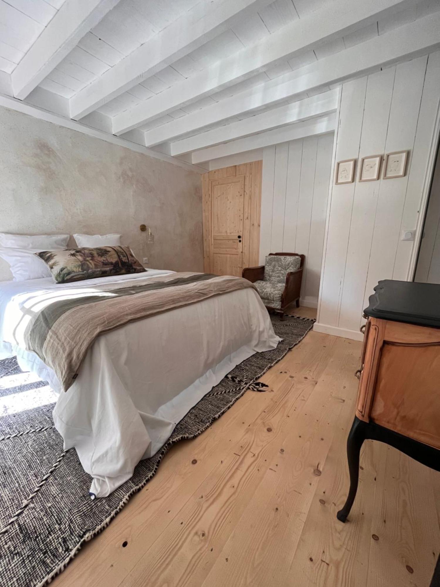 Domaine Du Tertre Ychot Hotel Дол-де-Бретан Стая снимка
