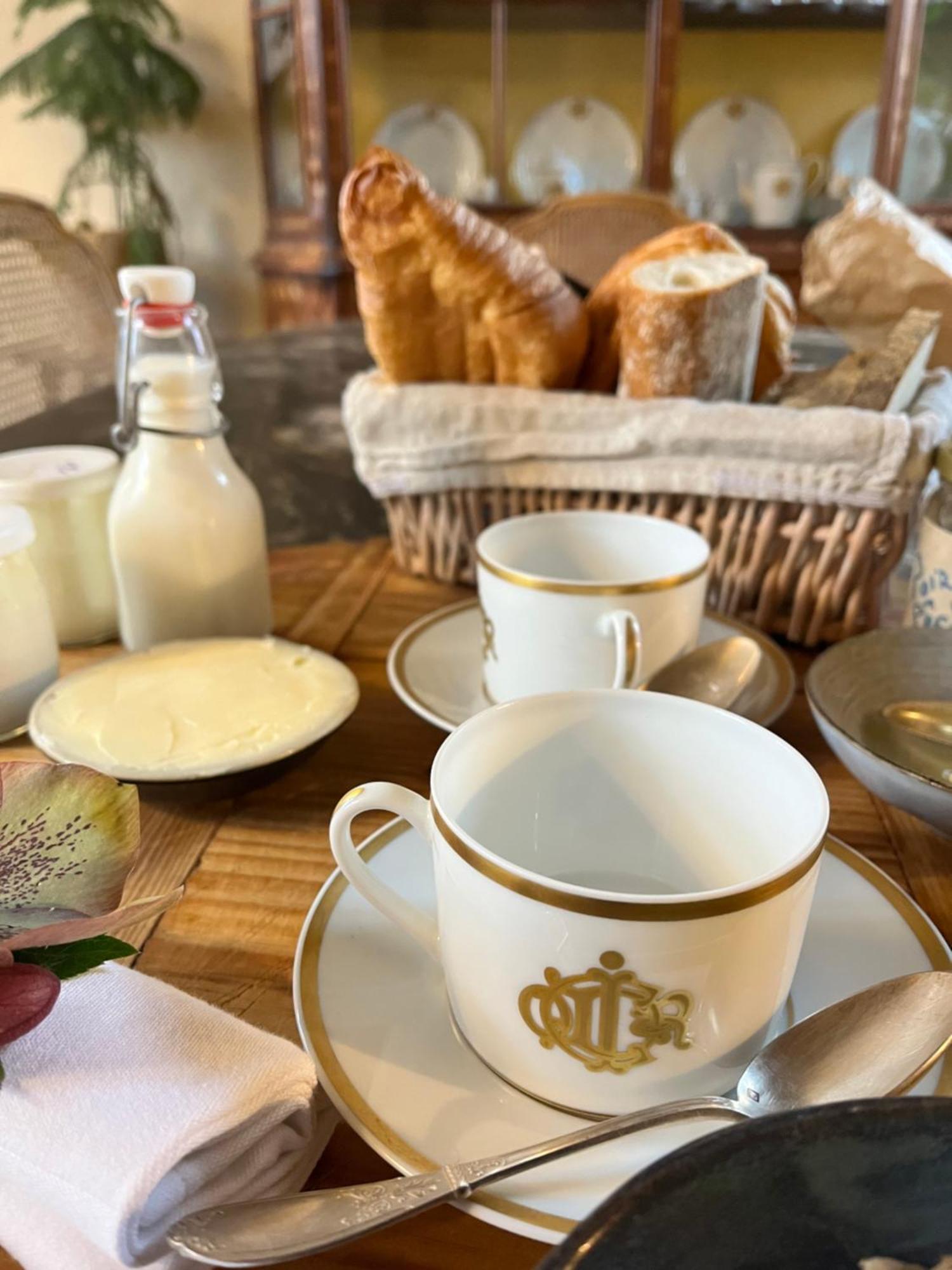 Domaine Du Tertre Ychot Hotel Дол-де-Бретан Екстериор снимка